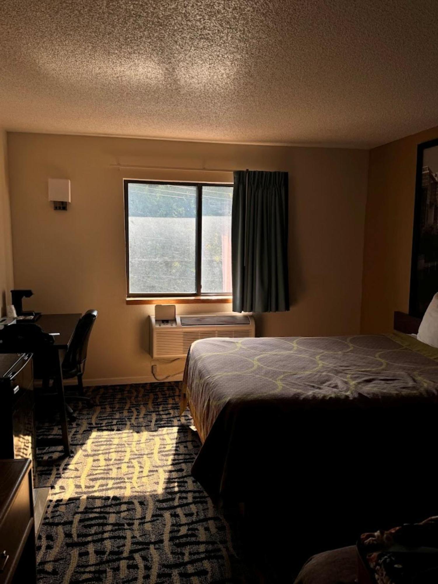 Oyo West Point Inn エクステリア 写真