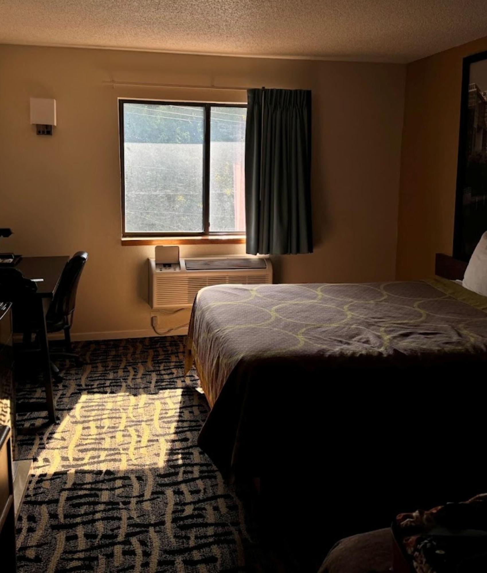 Oyo West Point Inn エクステリア 写真